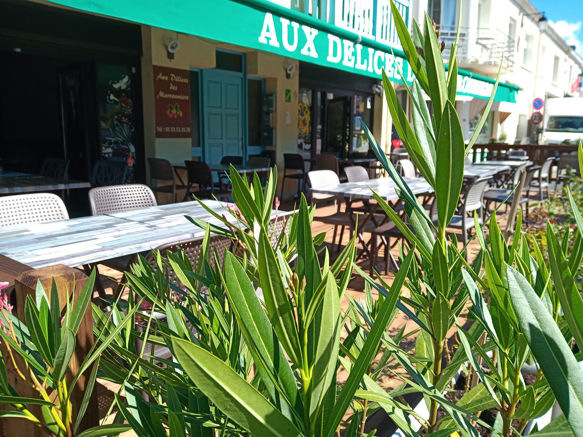 Photo Aux Délices Des Marronniers