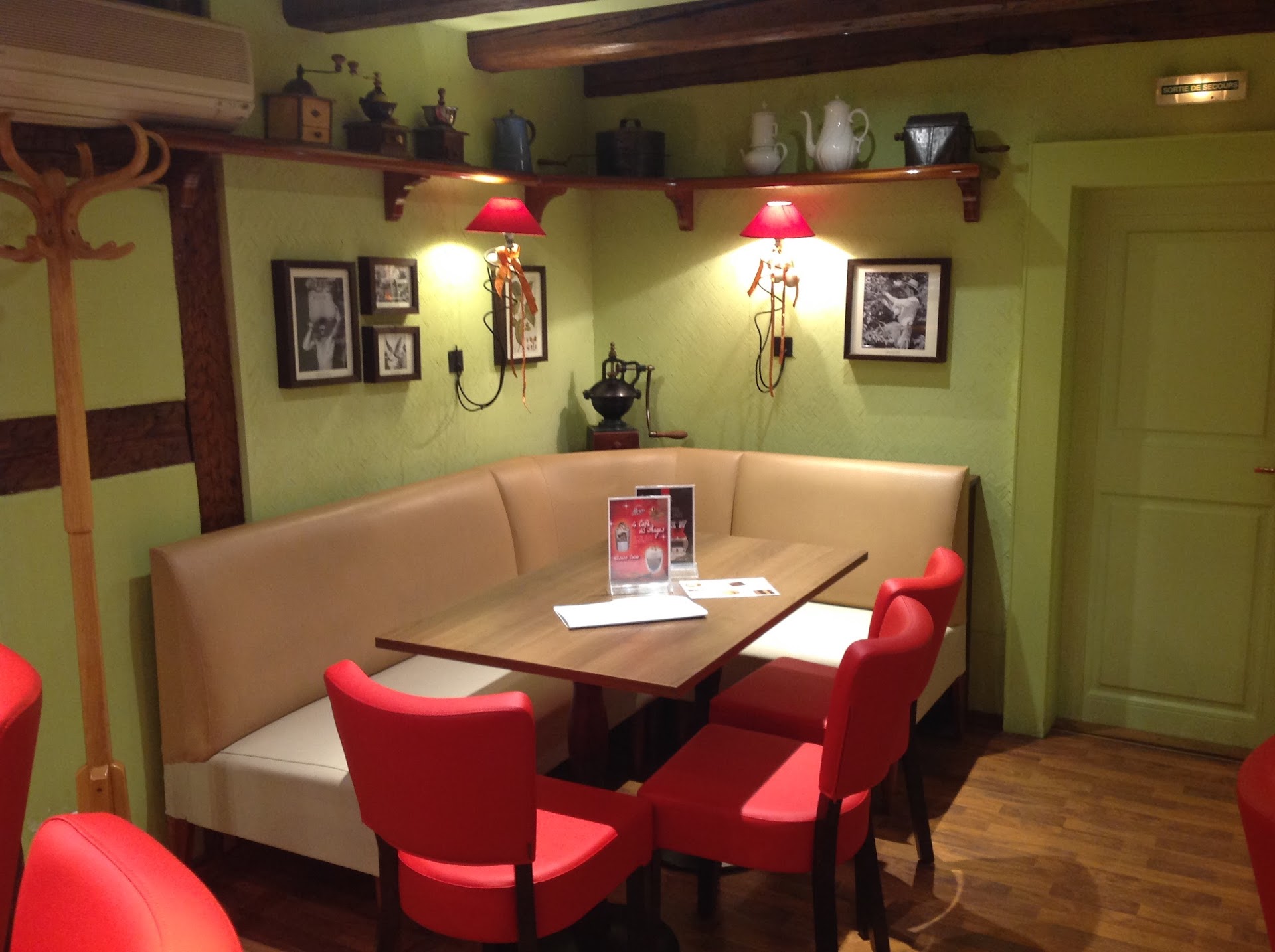 Photo Cafés Henri - Robertsau - Torréfacteur vente de cafés et thés en vrac - cadeaux gourmands