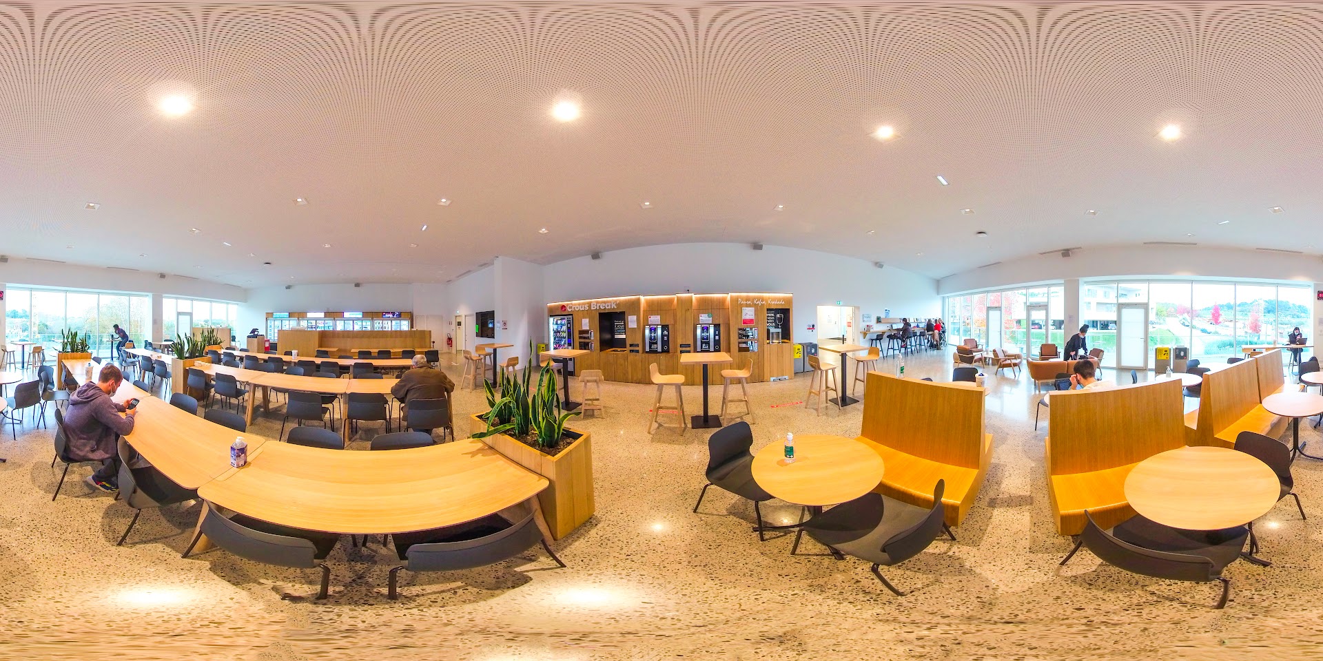 Photo Crous Market' de l'ESTIA