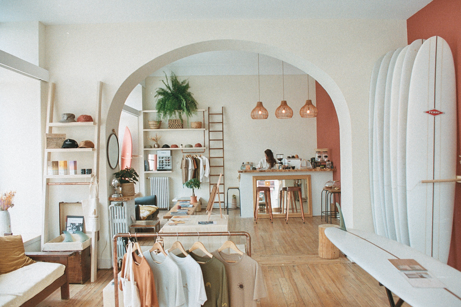 Photo Colors of Surfing Surf & Coffee Shop