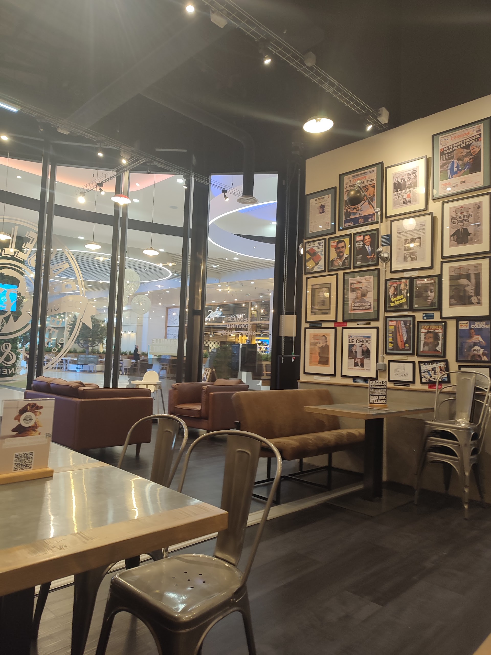 Photo BAGELSTEIN • Bagels & Coffee shop