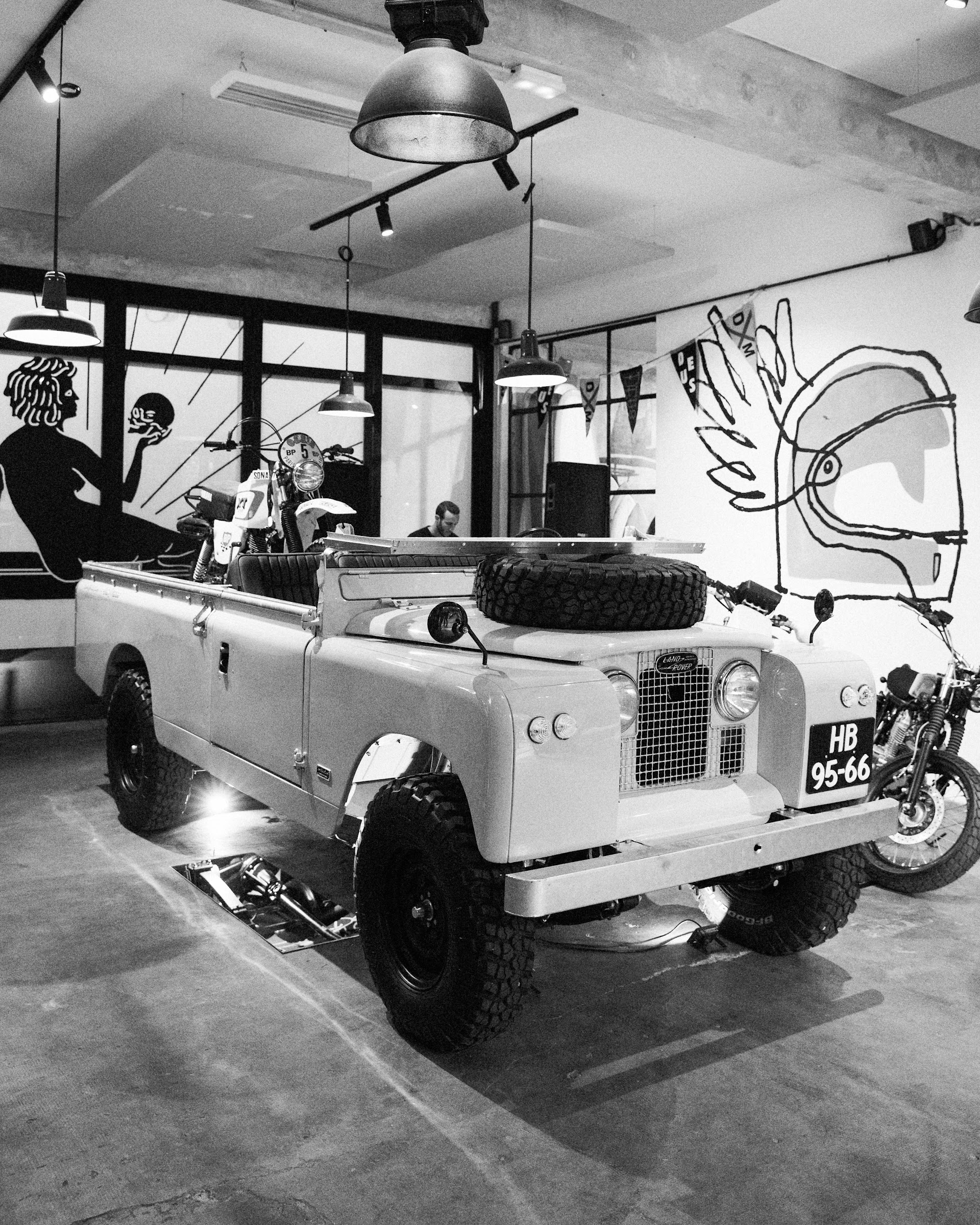 Photo Deus Ex Machina Biarritz - The Tenement Of Tenacity