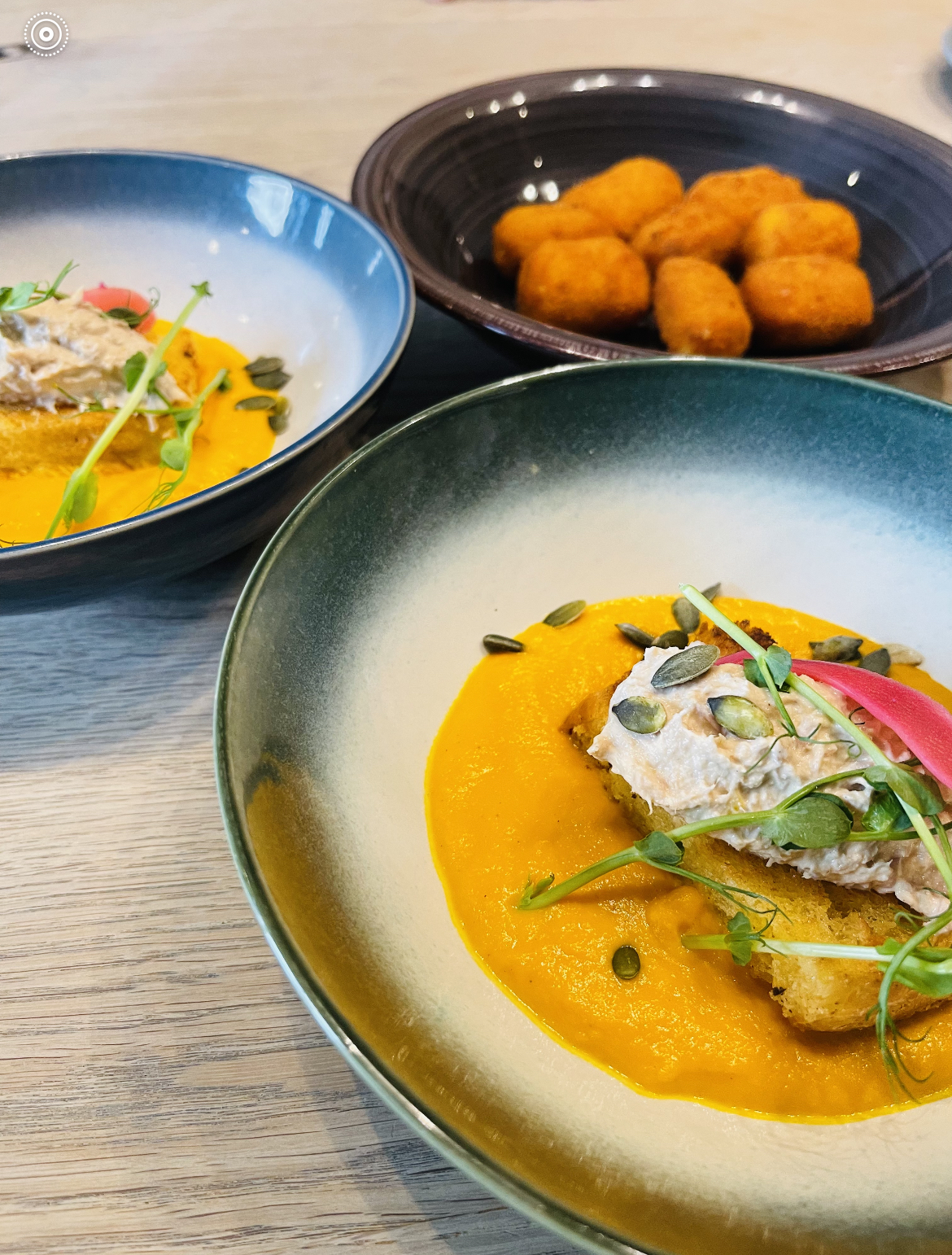 Photo Le Poulet à 3 Pattes