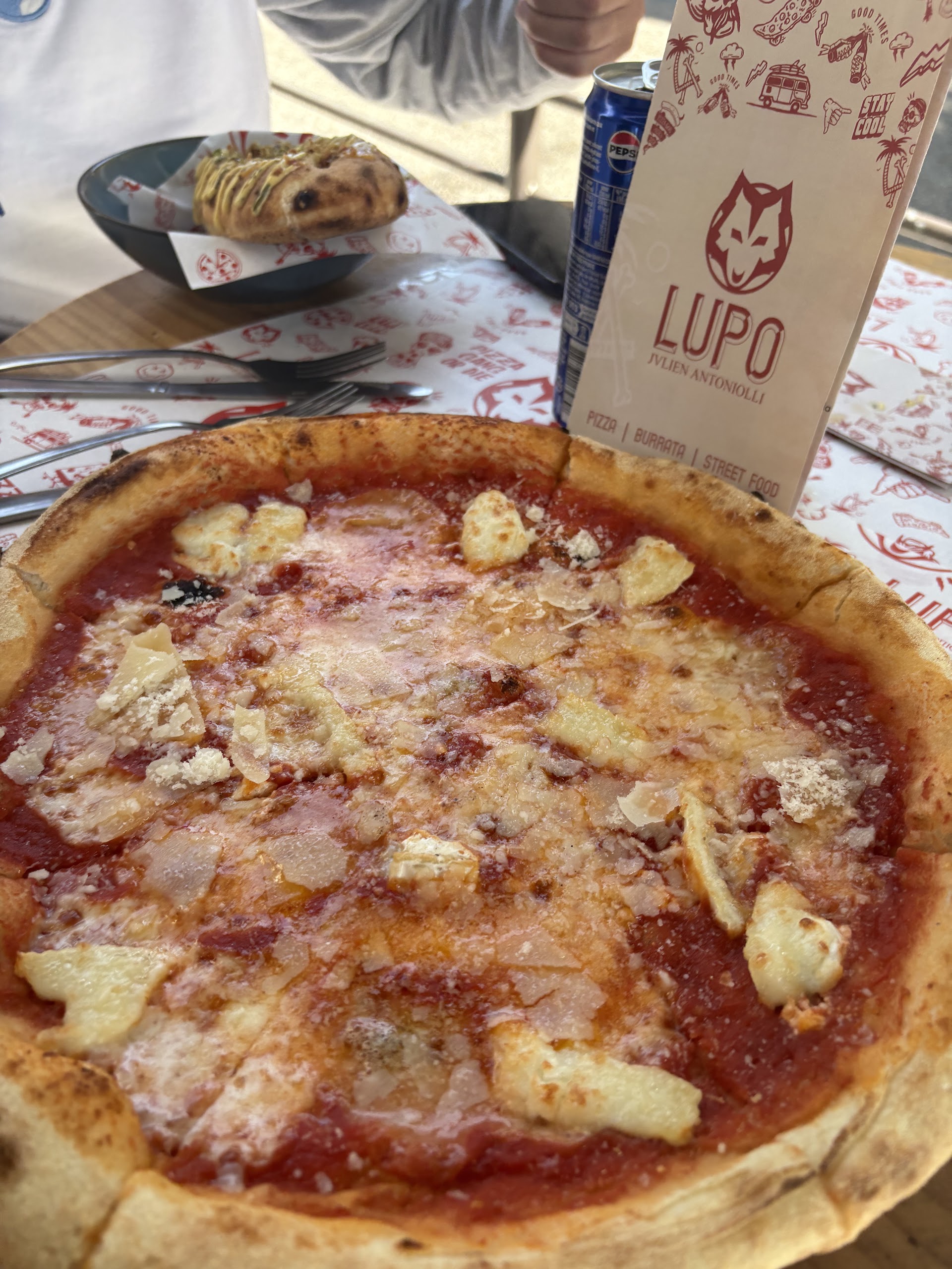 Photo Lupo pizza & streetfood Pau centre