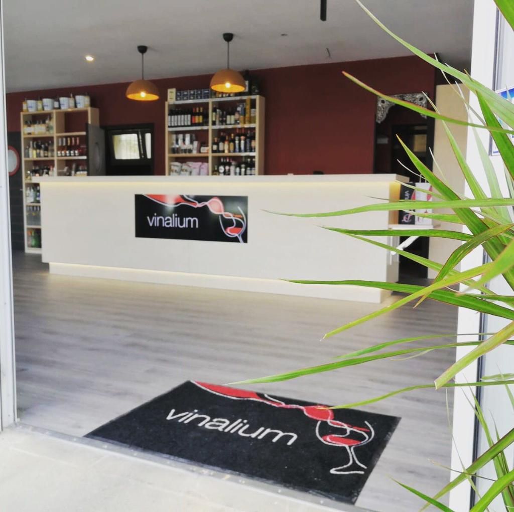 Photo Vinalium - Idron / Pau - Cave à Vins Espagnols