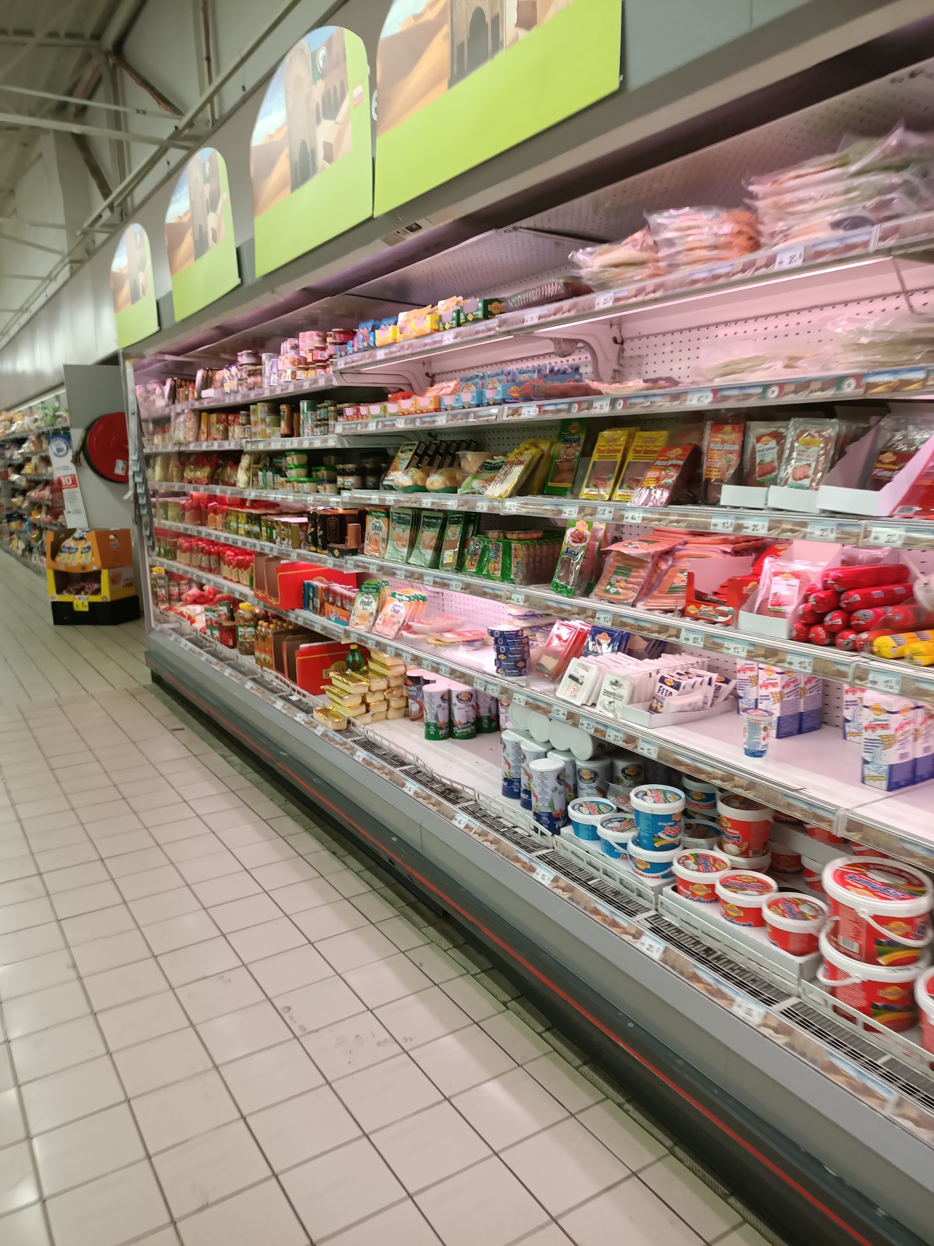 Photo Carrefour Market Pau Kennedy