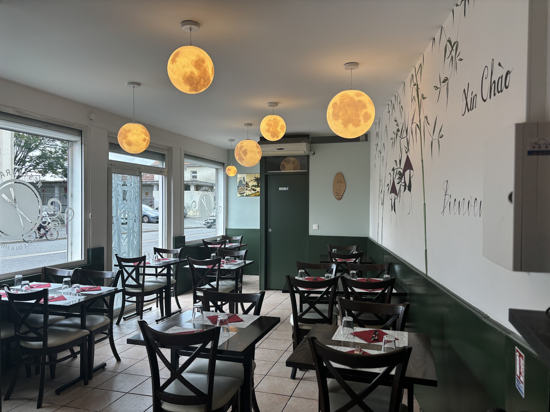 Photo Thang Long Restaurant