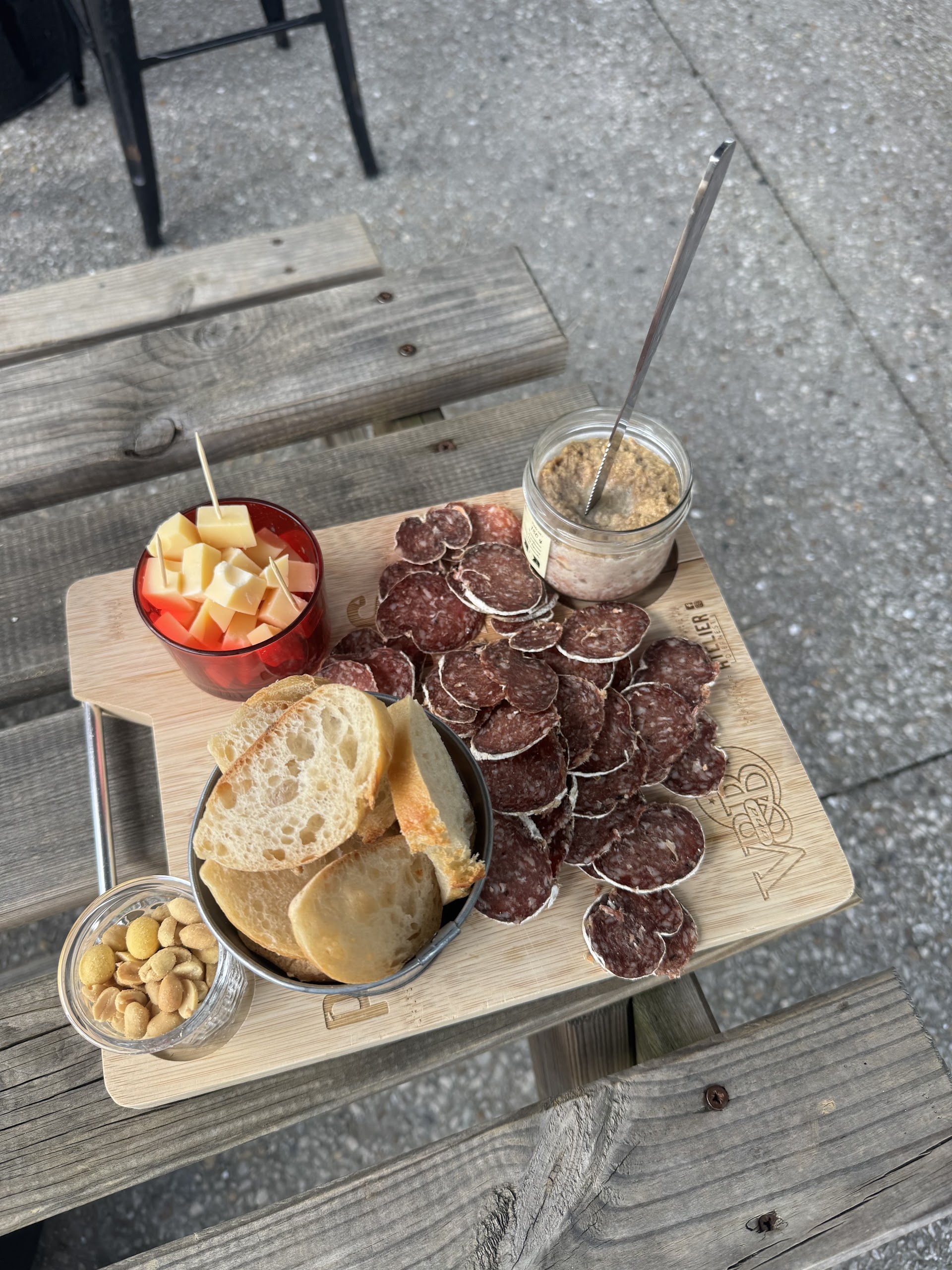 Photo V and B Saintes