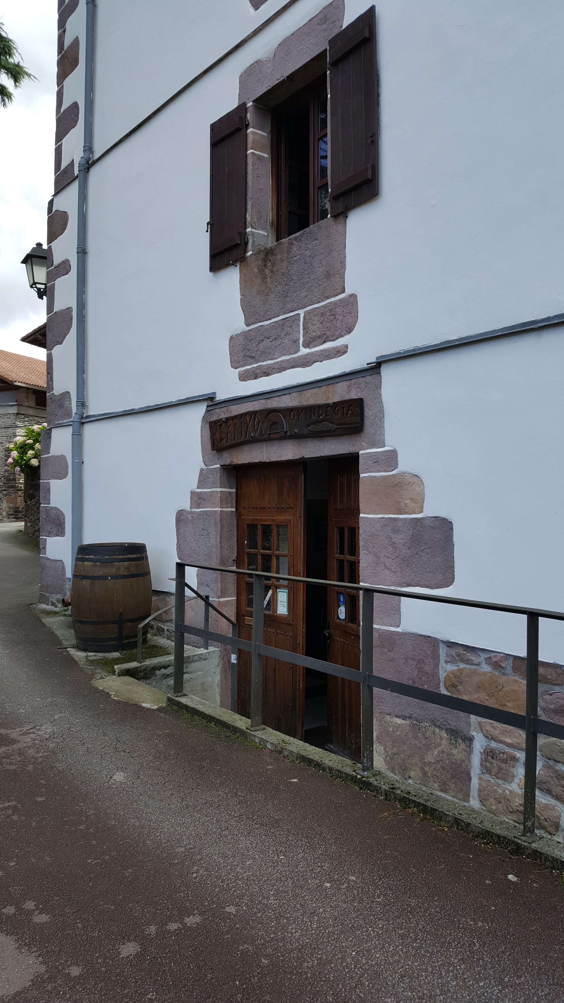 Photo Herriko Okindegia
