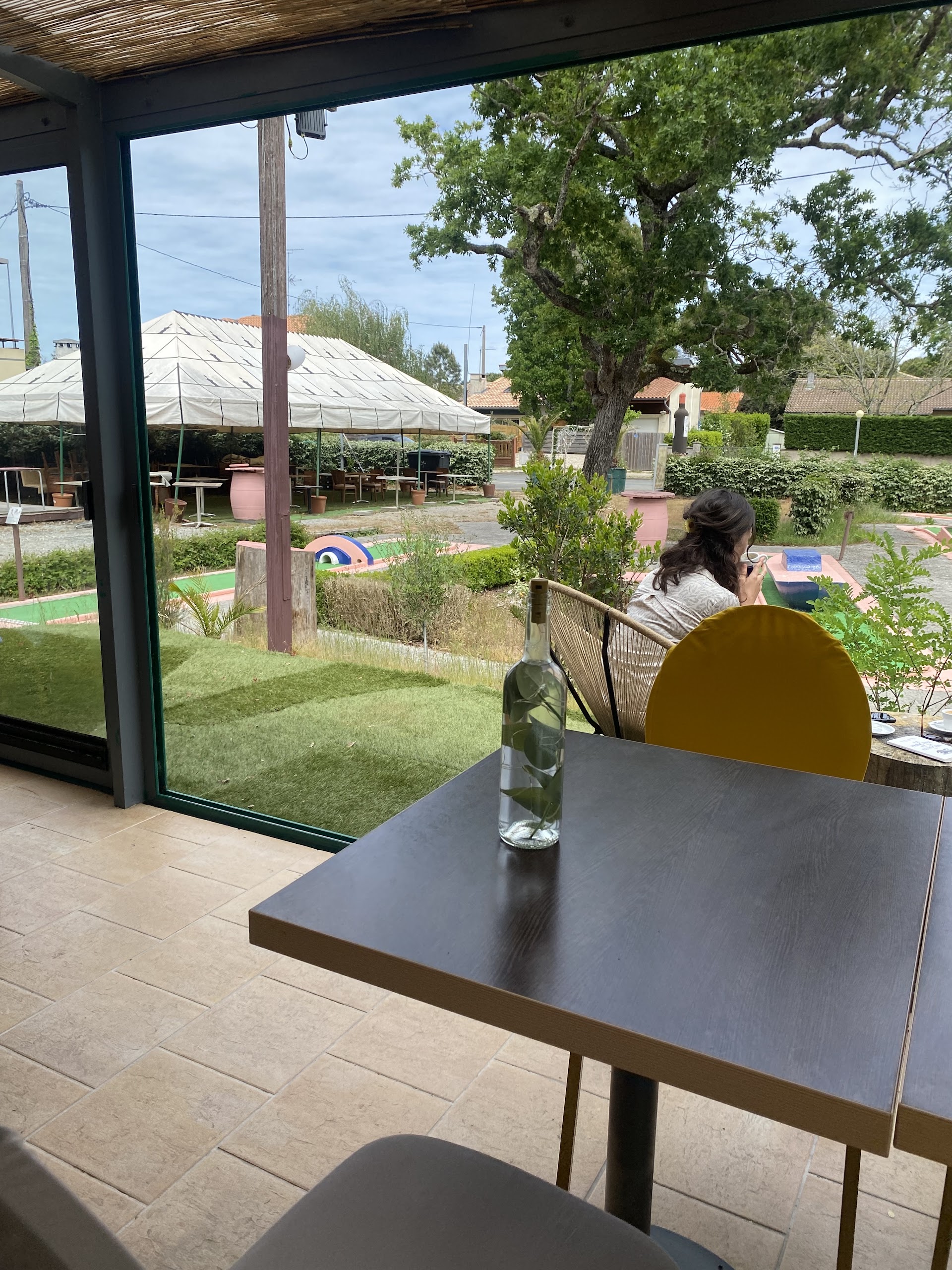 Photo LE 83 BY OLIVE