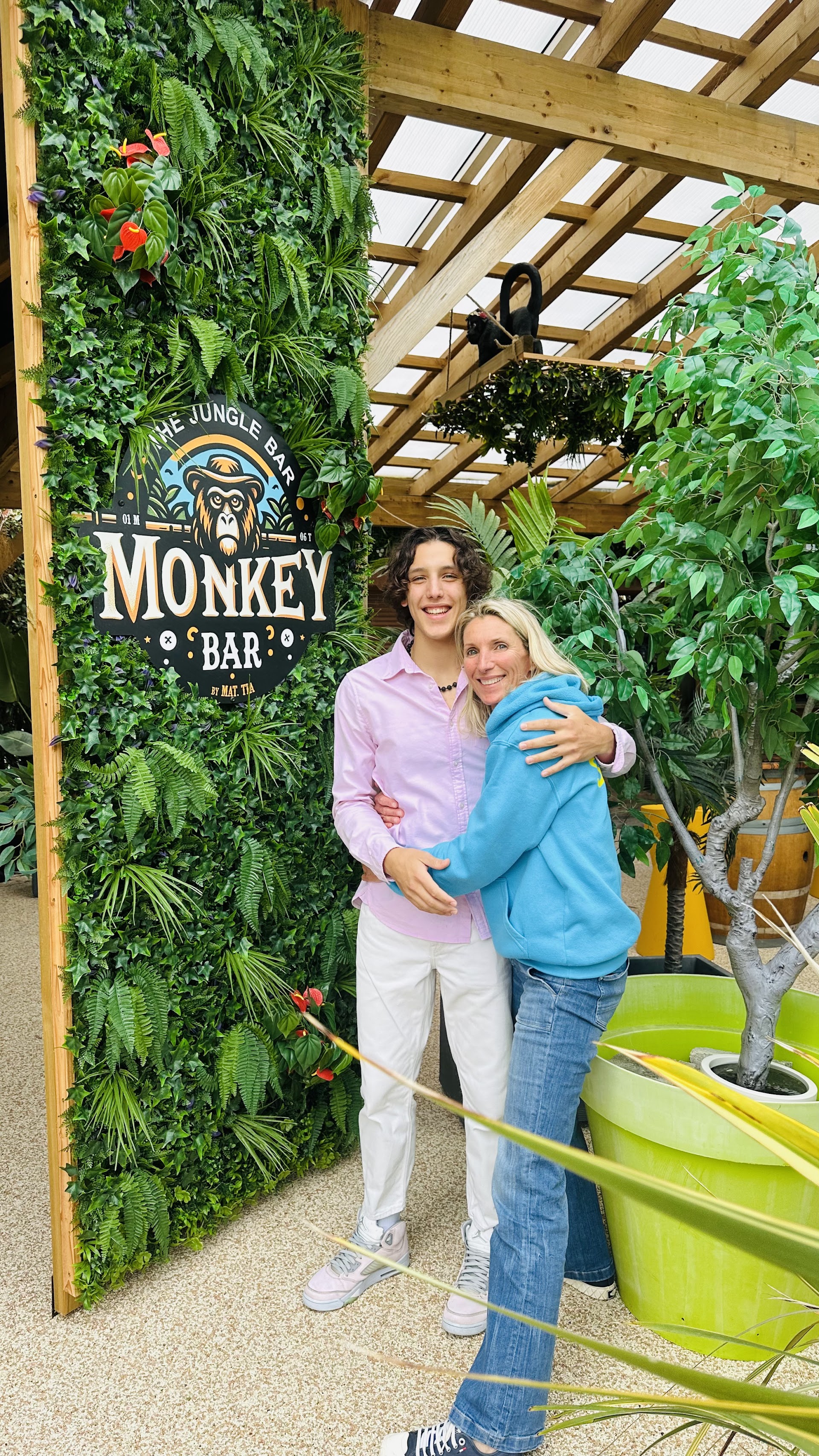Photo MONKEY Bar