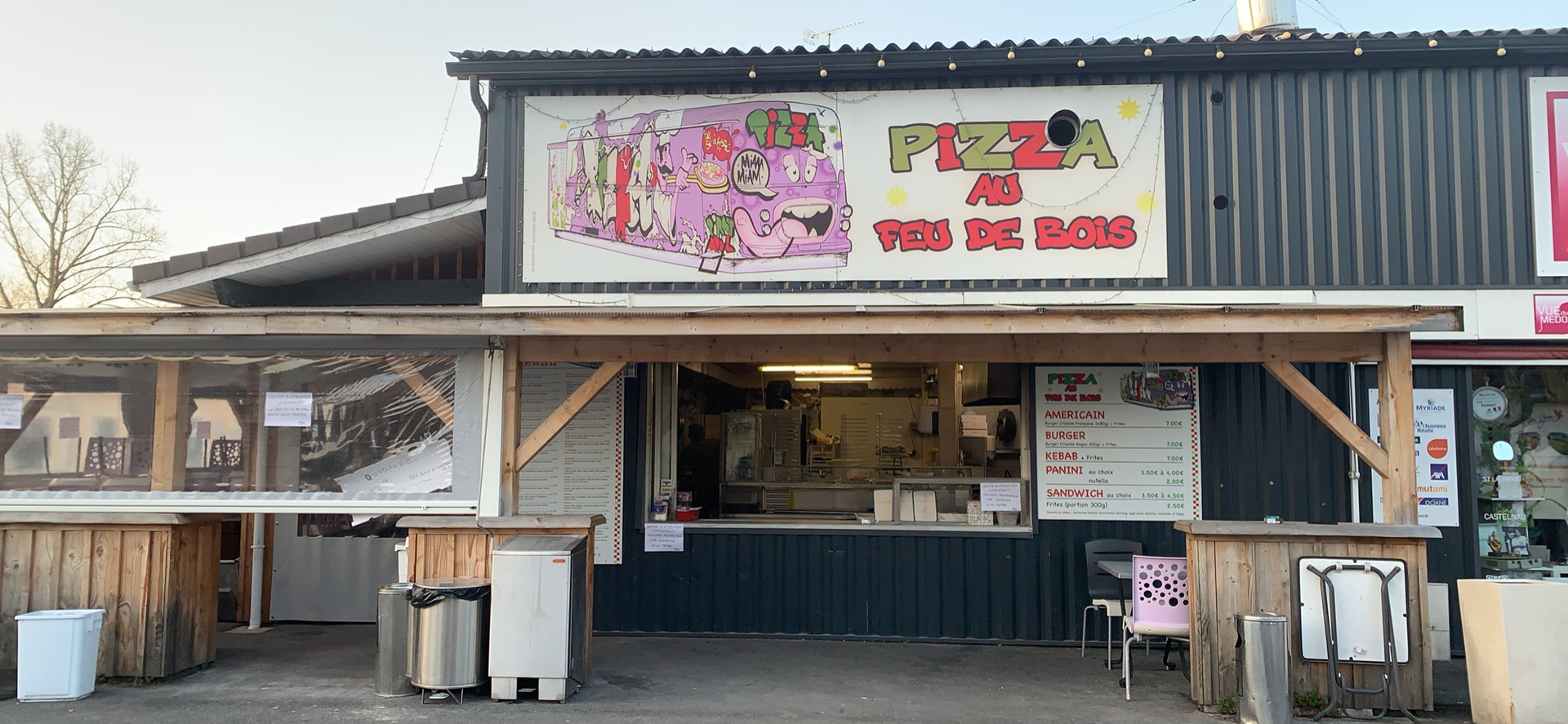 Photo Le Camion Pizza Au Feu De Bois