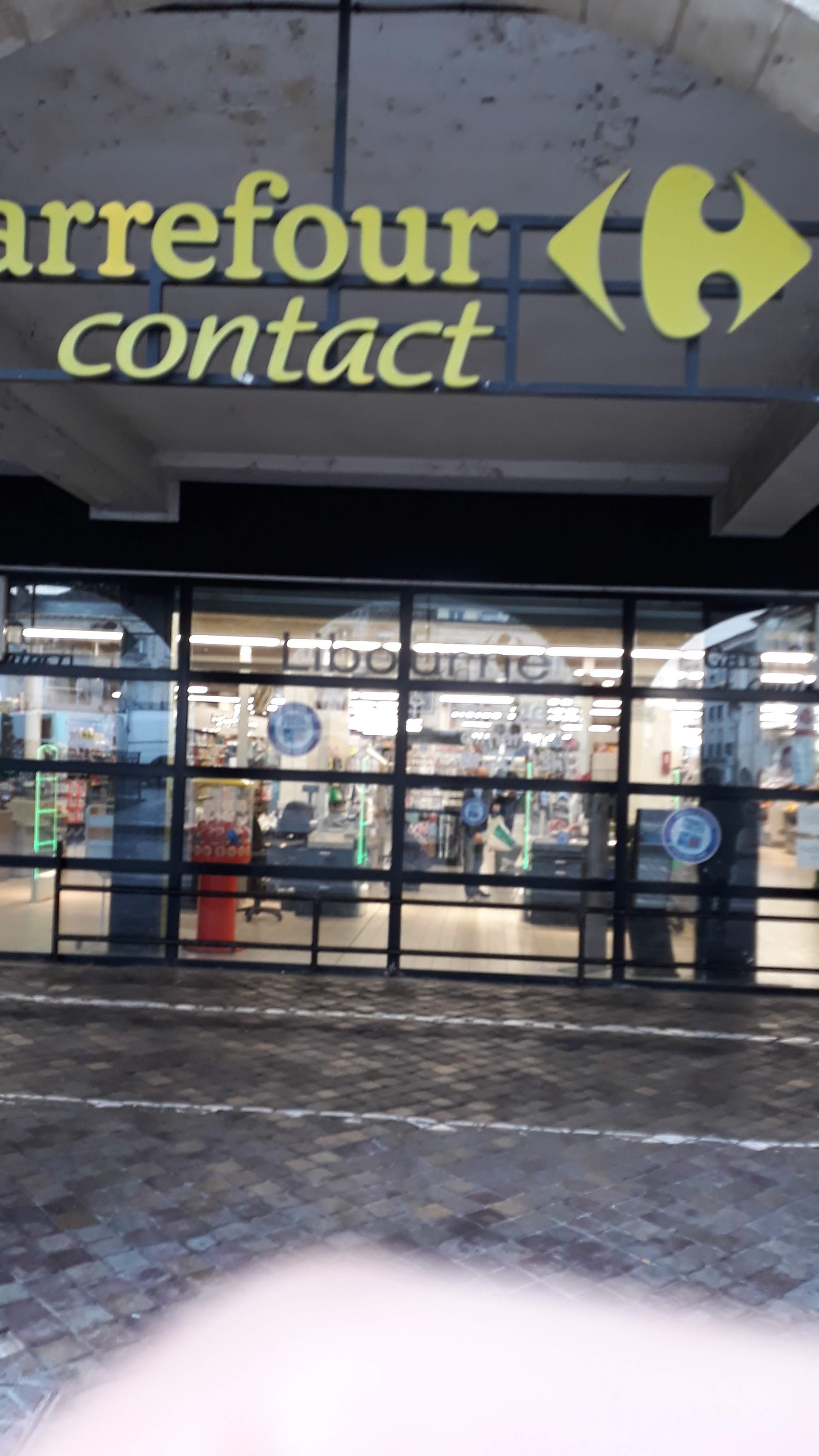 Photo Carrefour Contact