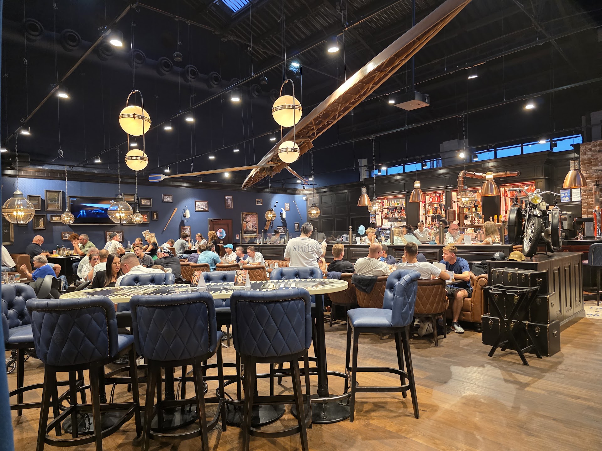 Photo Au Bureau - Pub et Brasserie