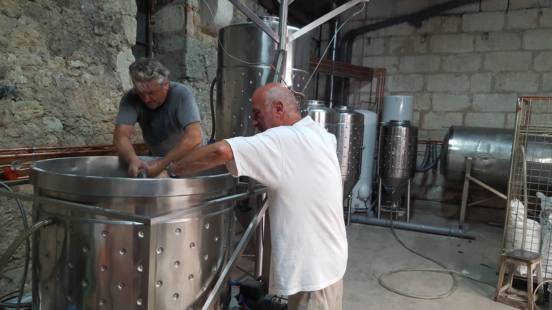 Photo Brasserie artisanale bio la 3 tertres de Fronsac