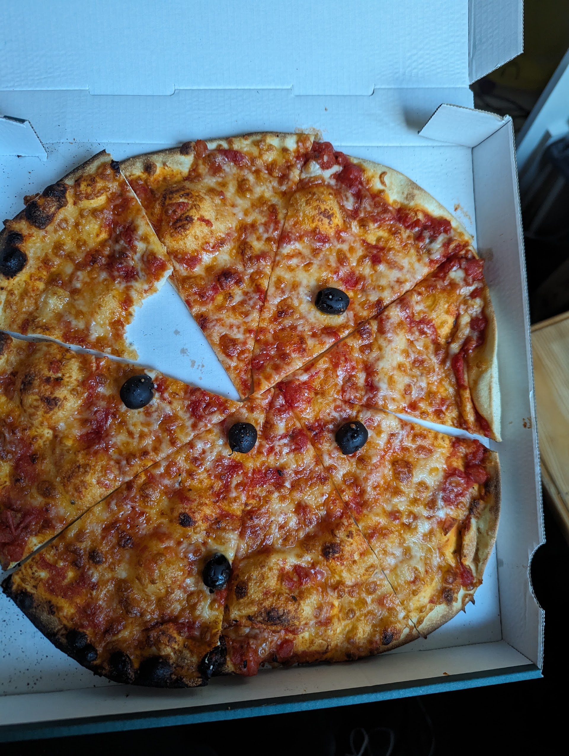 Photo KIOSQUE À PIZZAS FAVERGES