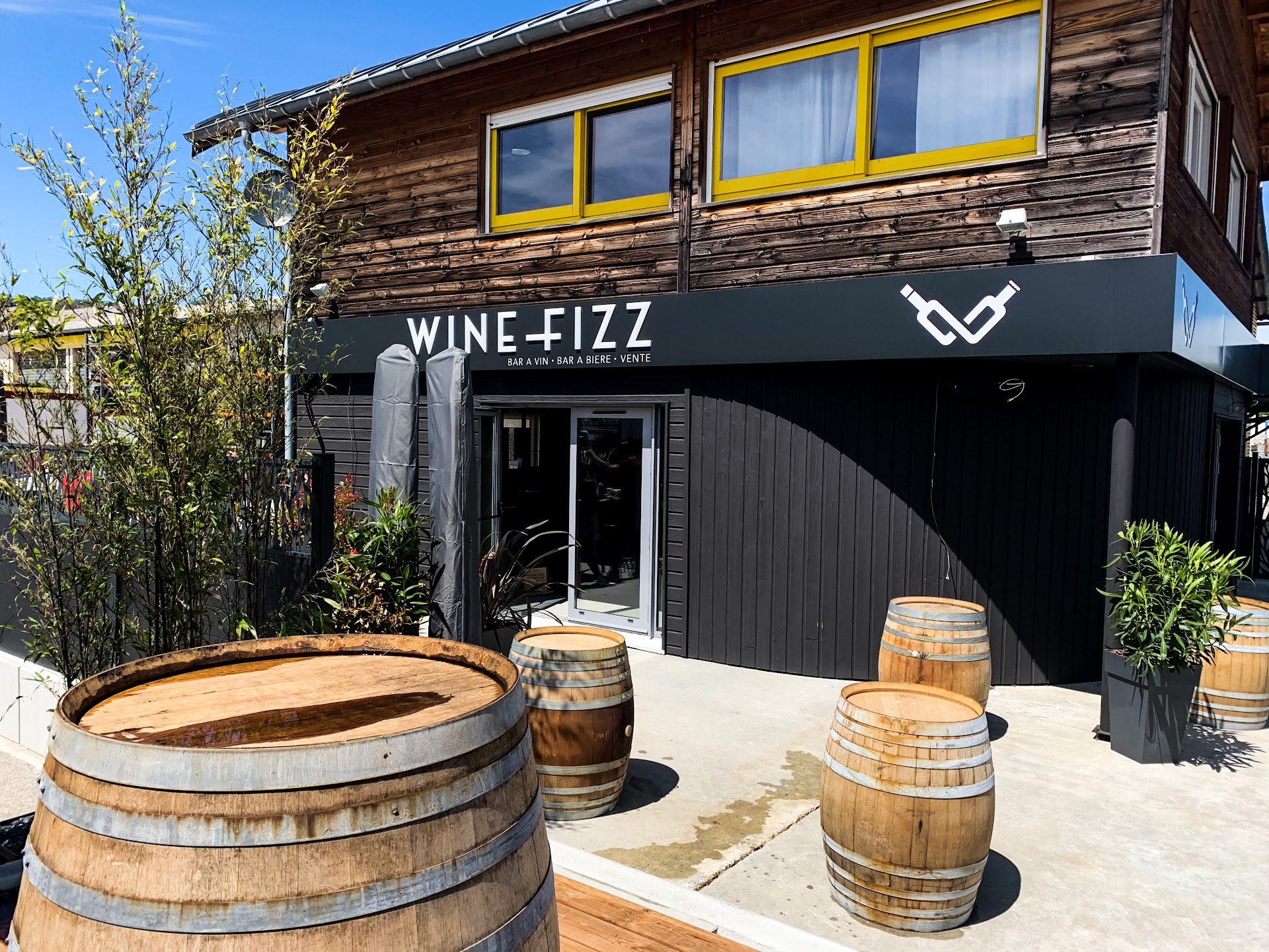 Photo WINEFIZZ Bar & Restaurant