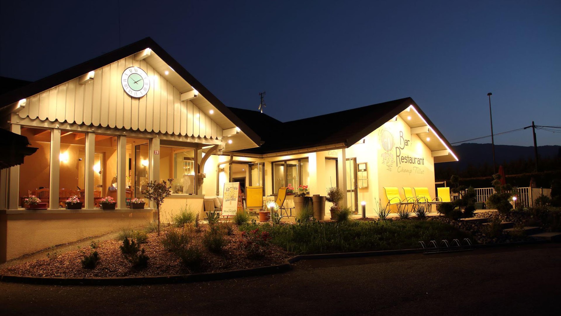 Photo Bar Restaurant Champ Tillet