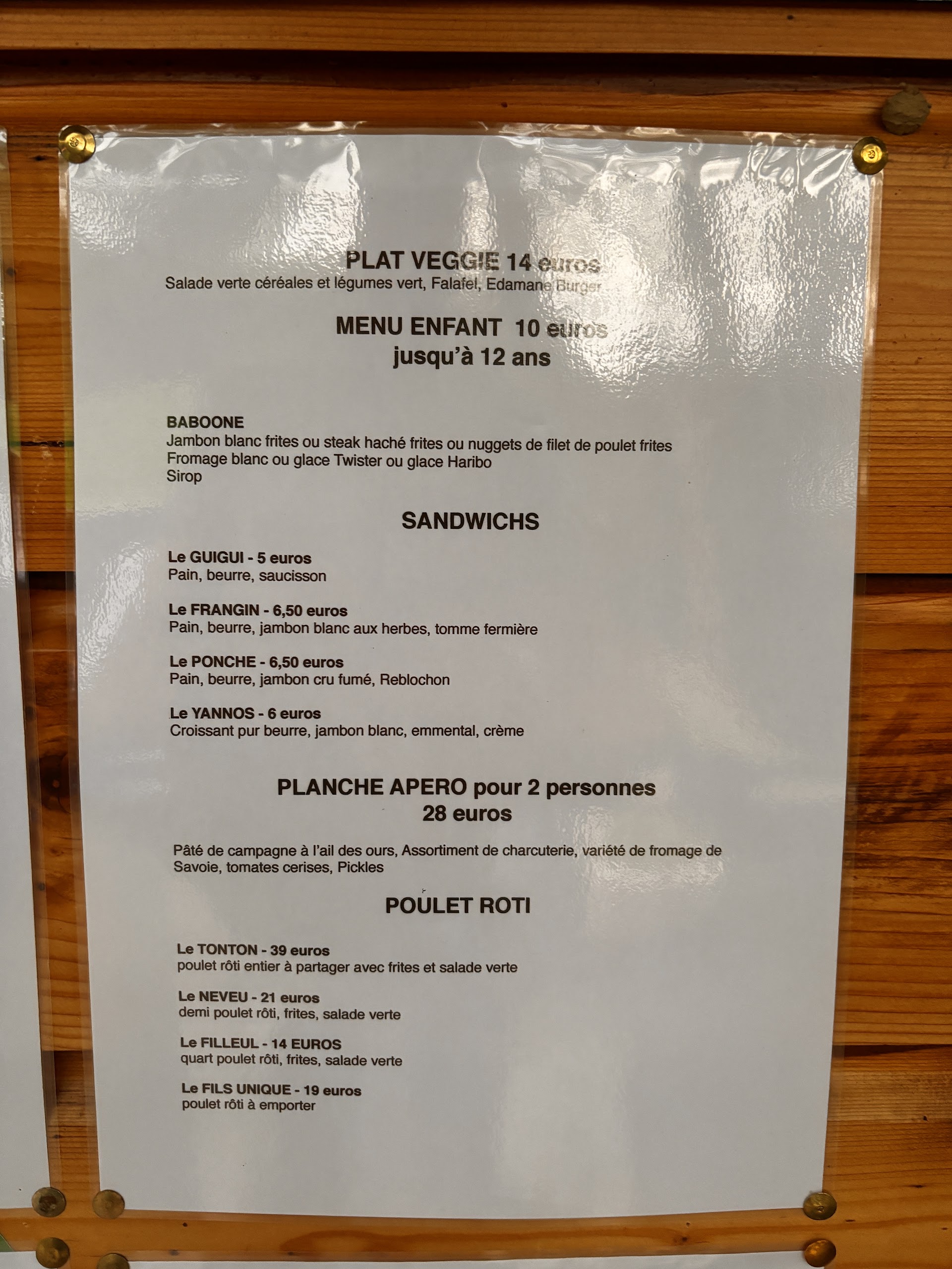 Photo LA BASE Lathuile