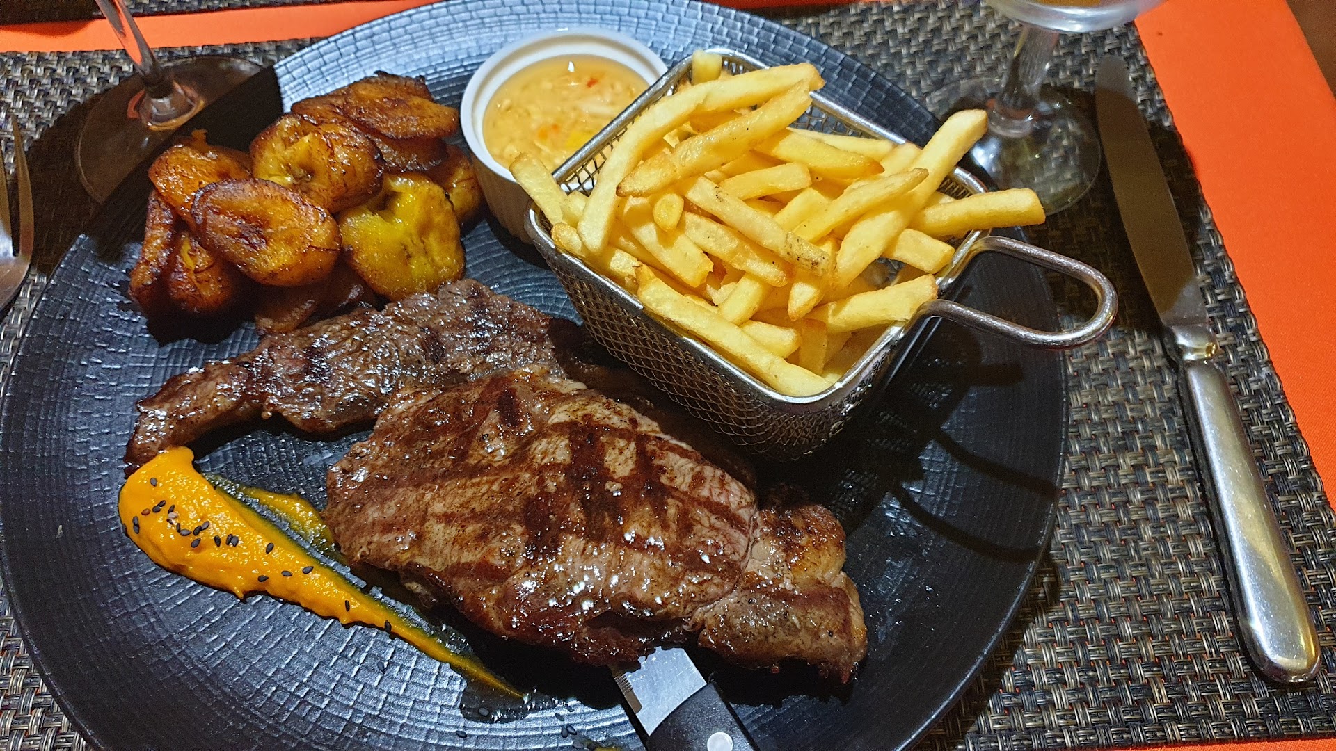 Photo Mezzo FWI Restaurant-Bar & Chicha-bar