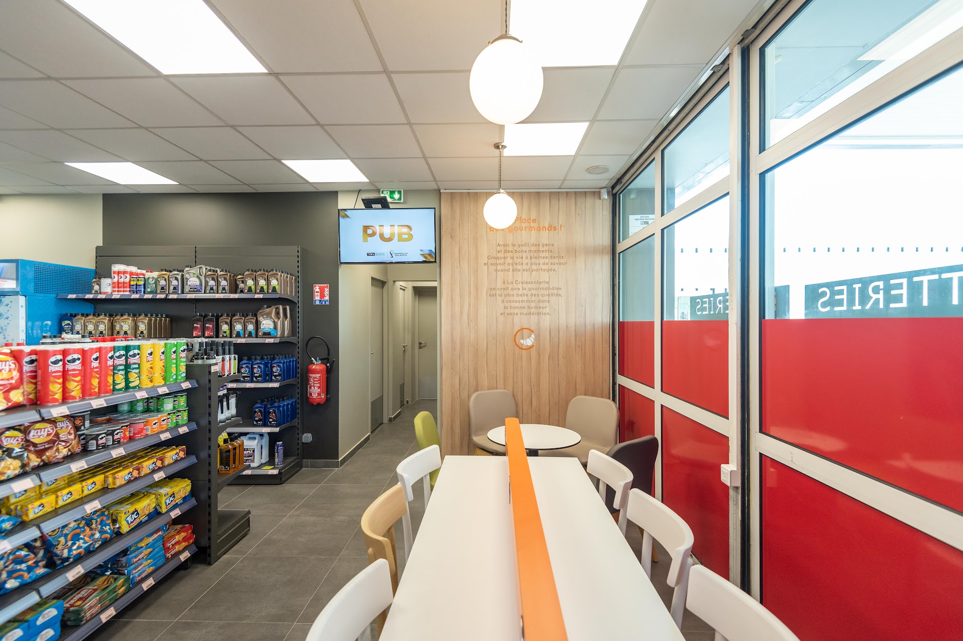 Photo Station Service TotalEnergies Jaille 2