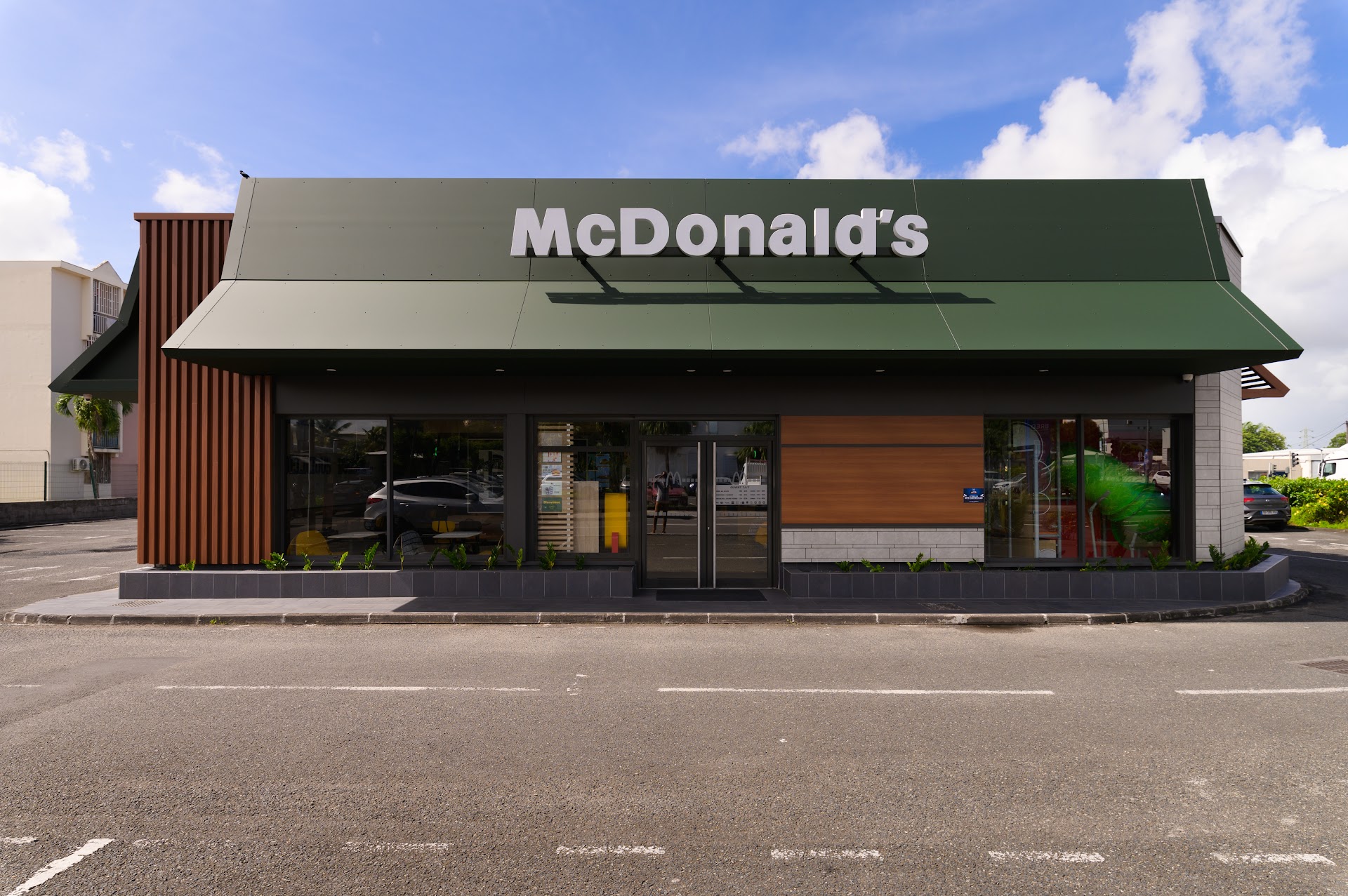 Photo McDonald's des Abymes