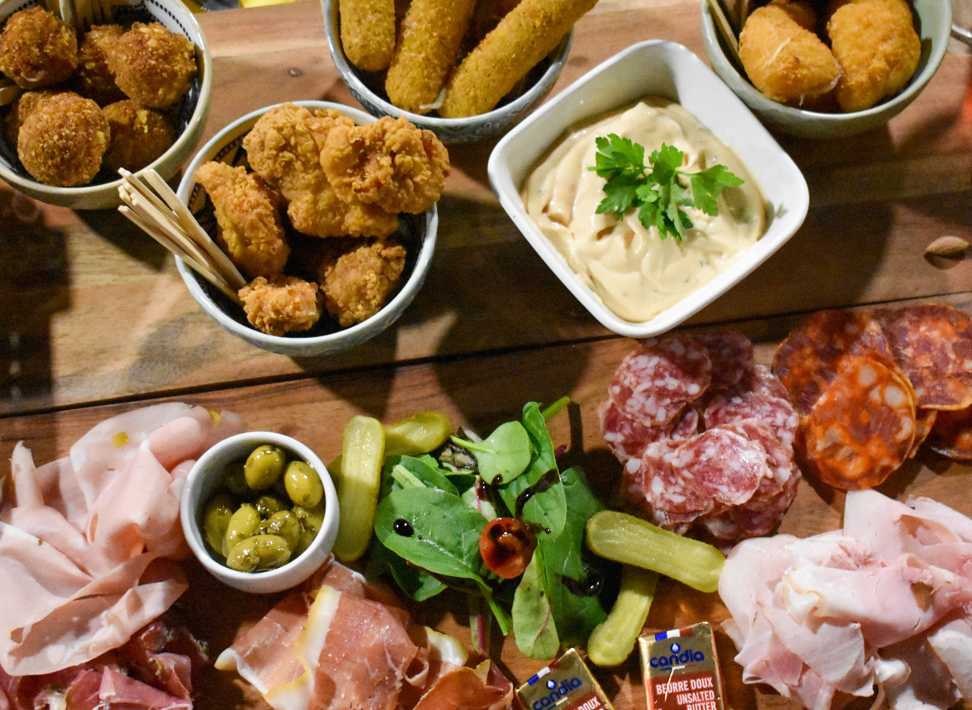 Photo Sing & Beer - Karaoké box & tapas restaurant