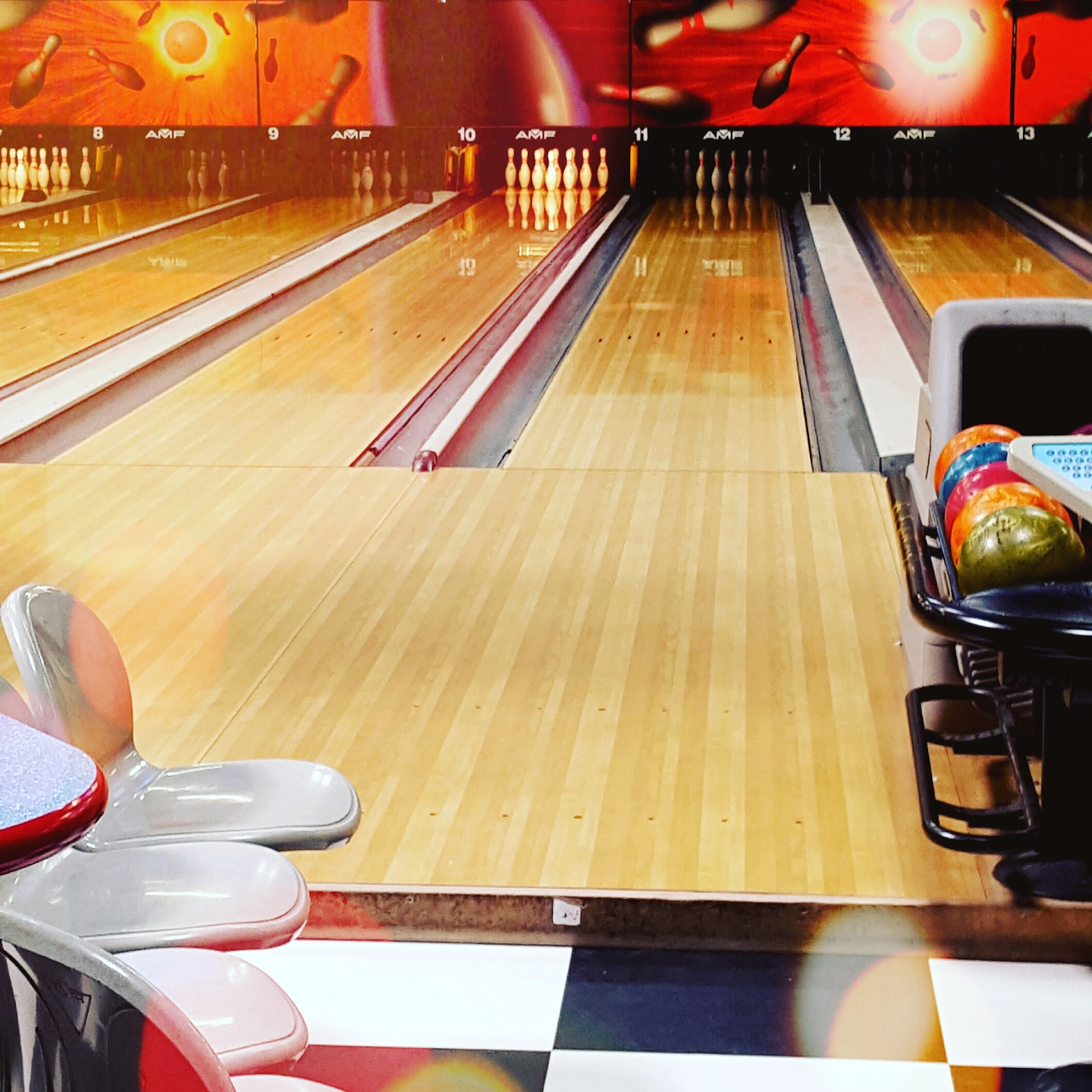 Photo Space Bowling