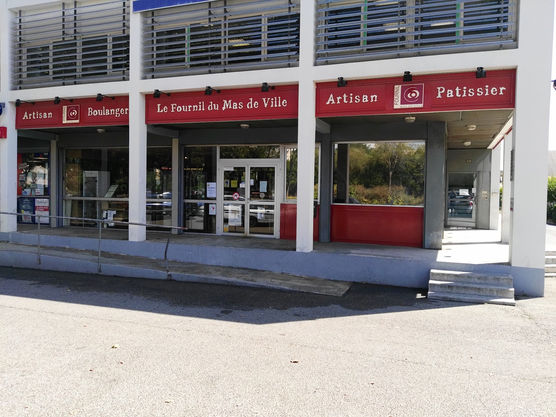 Photo Artisan Boulanger Pâtissier "Fournil du Mas de Ville"