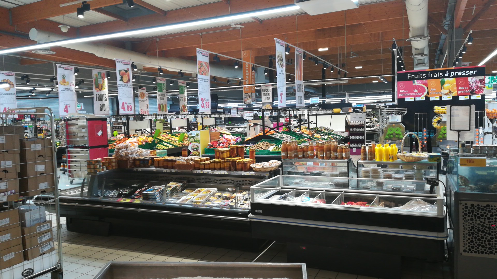 Photo Intermarché SUPER Nîmes