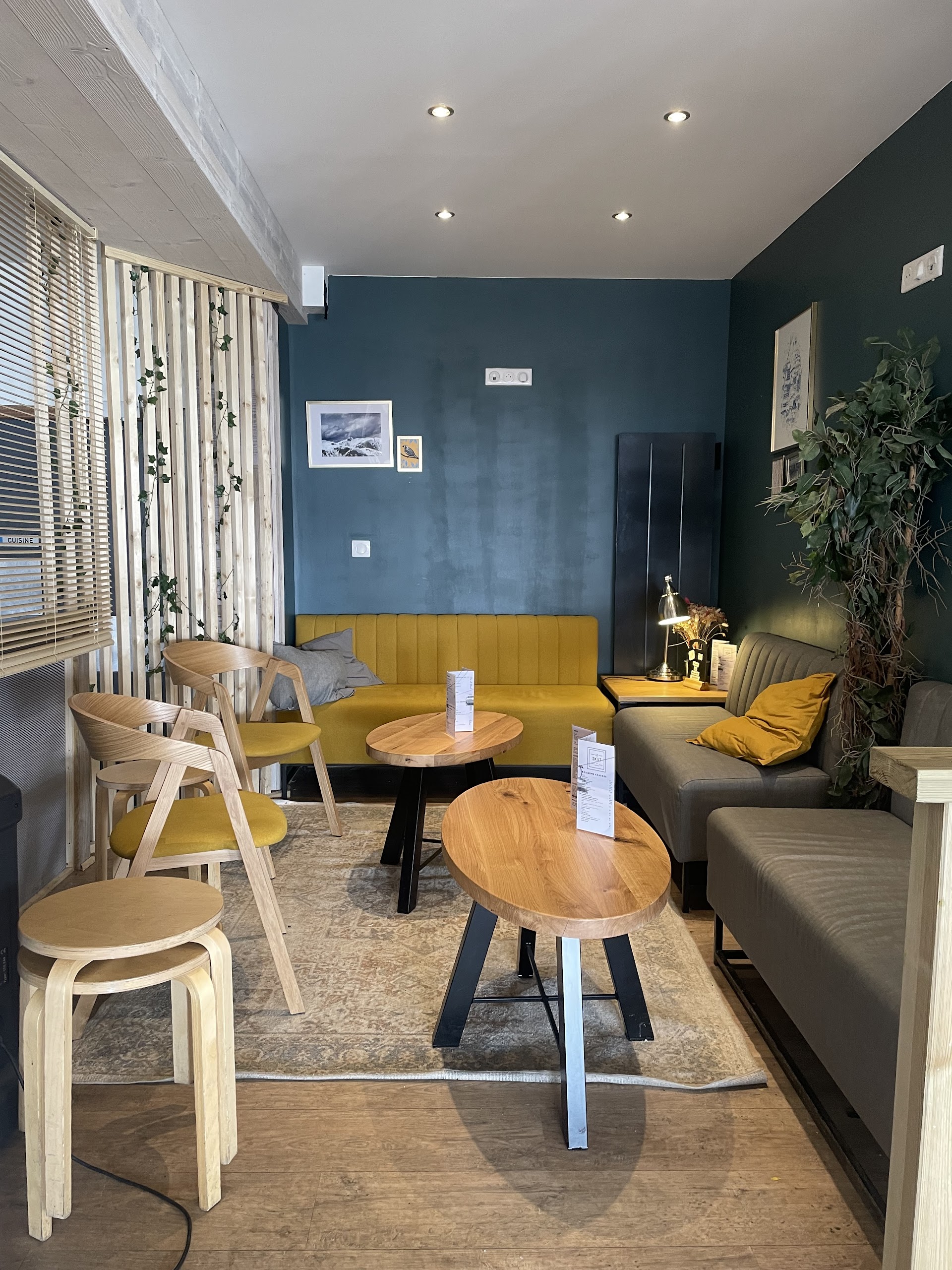 Photo Hotel Skilt Skibound