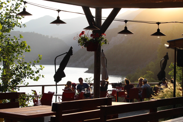 Photo La Cabane au bord du Lac