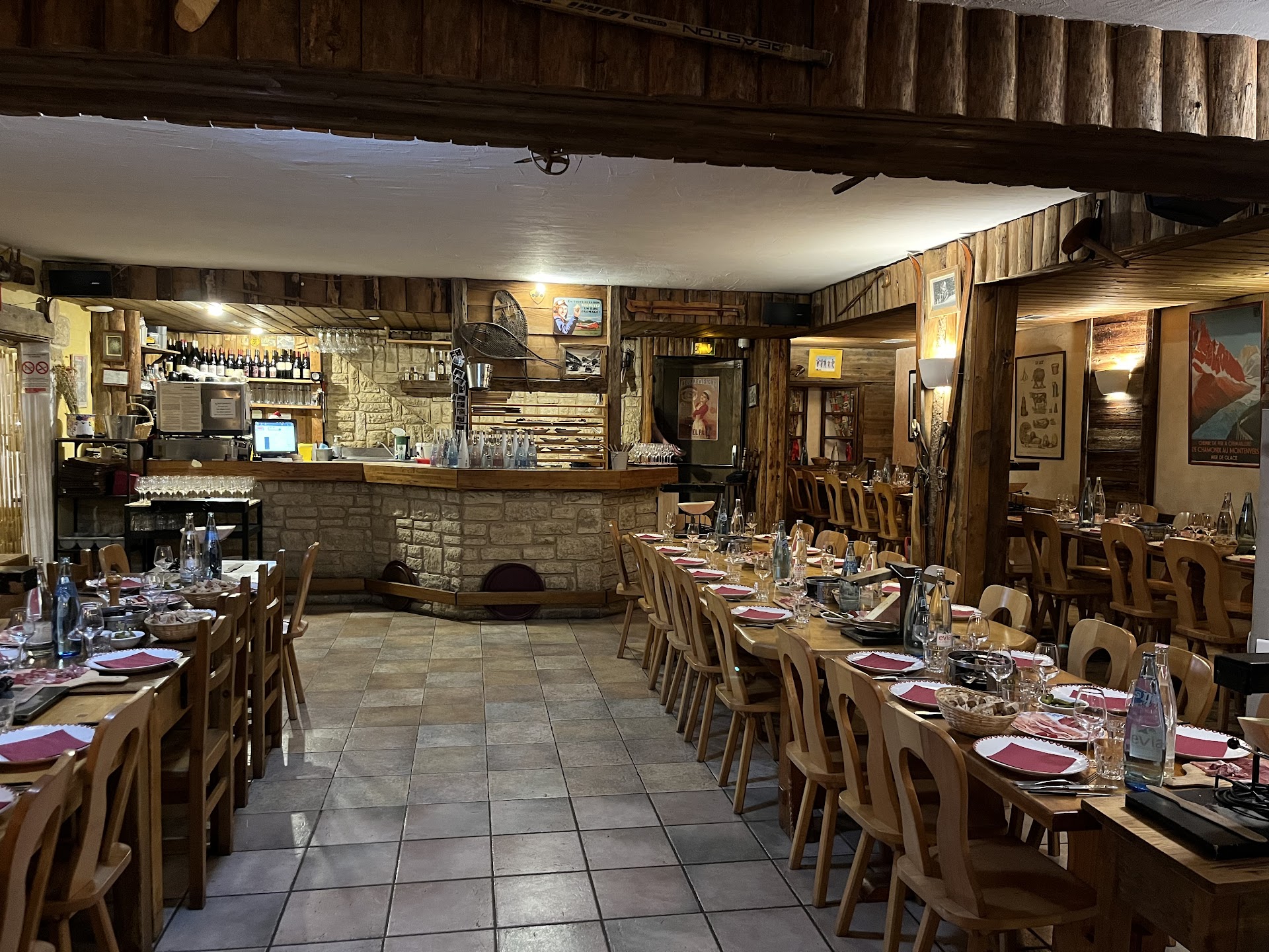 Photo La Fromagerie Méribel ( Restaurant, Crémerie , Boulangerie )