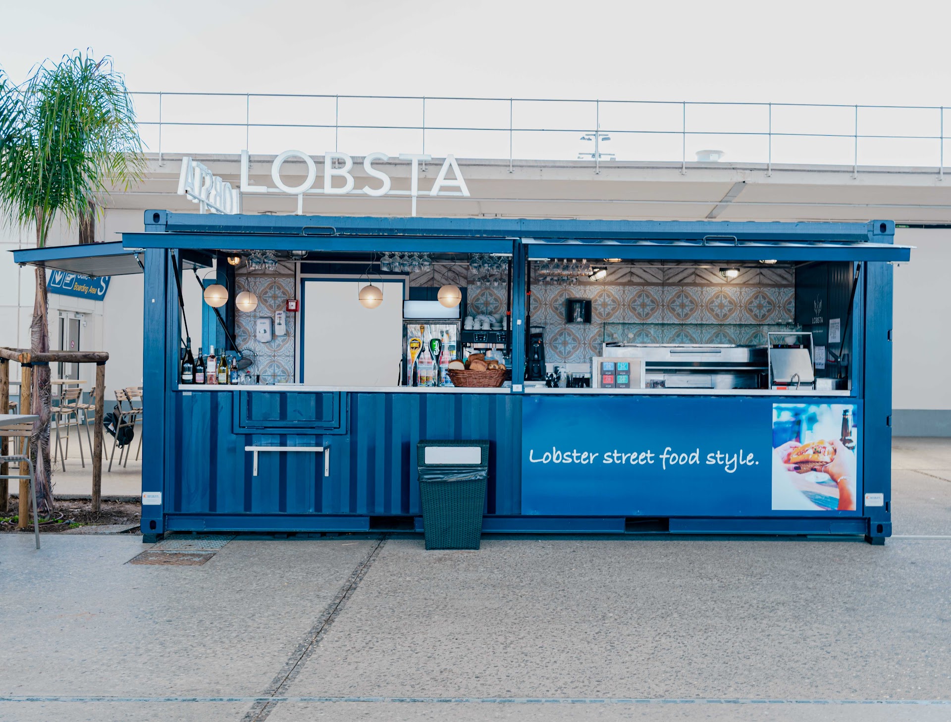 Photo LOBSTA Aéroport de Nice T1