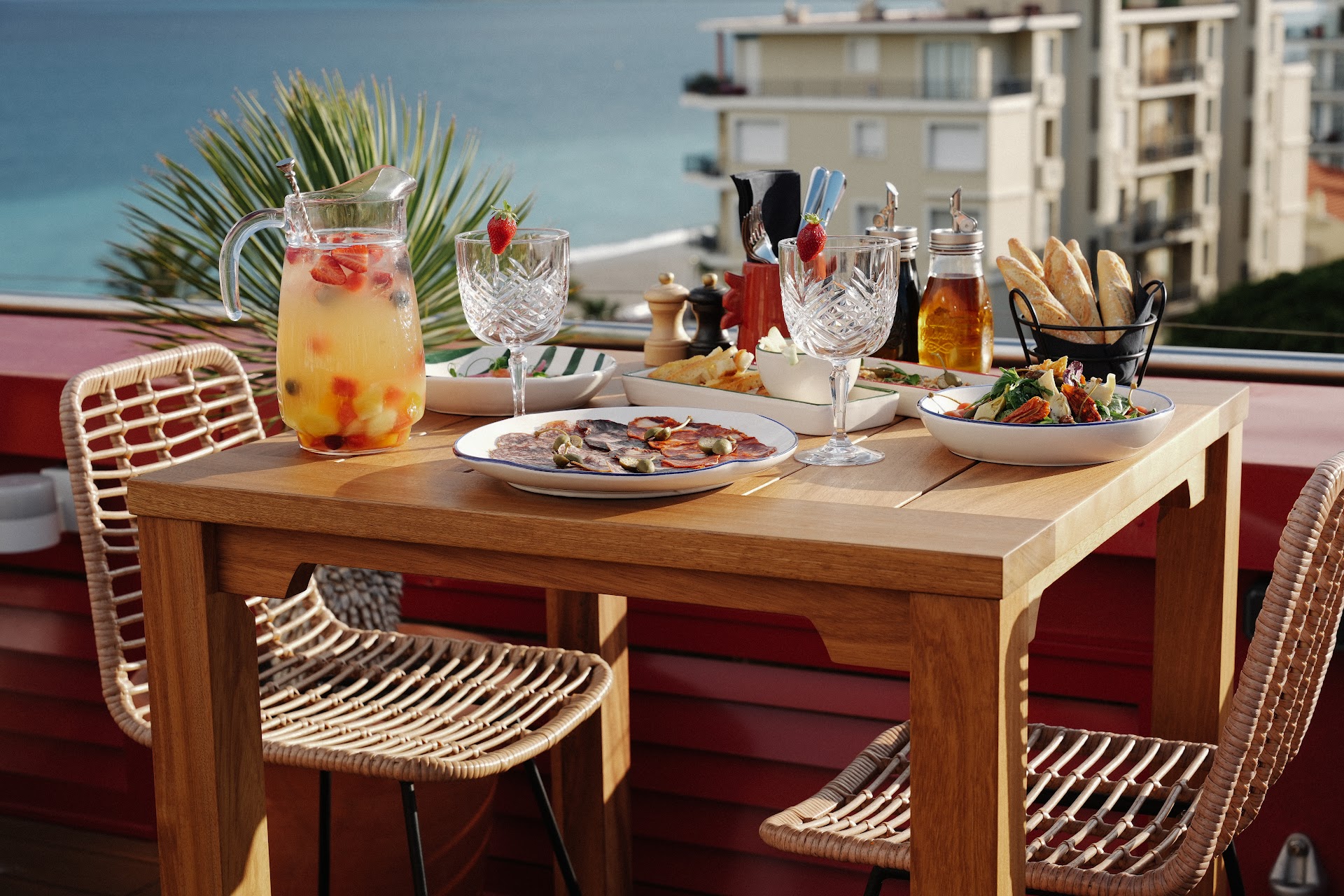 Photo Farago on the roof